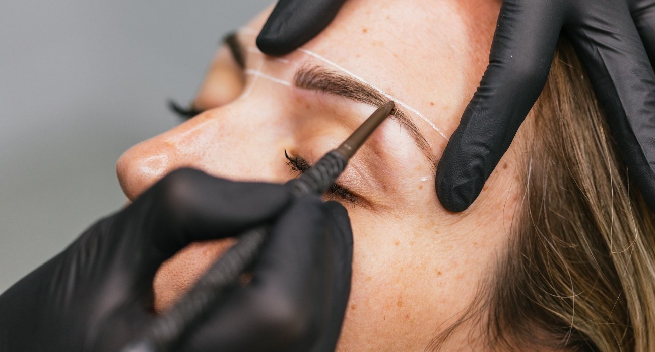 is eyebrow tinting safe